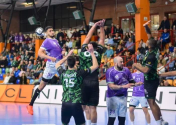 El SANICENTRO BM Guadalajara empata en El Sargal ante el REBI BM Cuenca en un emocionante derbi ASOBAL