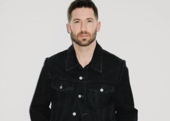 Juan Carlos Pajares se lleva el Premio Juventud Empresarial 2025 junto a Beatriz Caballero y Víctor Sánchez. ¡Un reconocimiento al talento joven de Guadalajara!