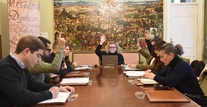 La Diputación de Guadalajara invierte 30.000 € en la reparación de viales de Campillo de Ranas tras el incendio de la Sierra de Tamajón