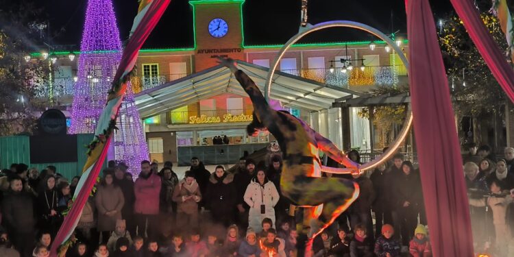 Mercado Navideño de Fantasía en Cabanillas del Campo: Magia, Fuego y Acrobacias