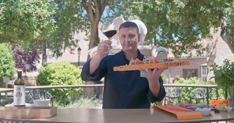 Salón Chino y Carlos Gumiel