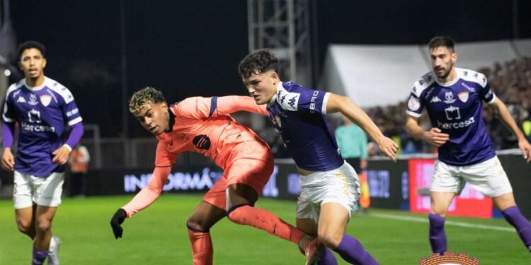 Un Dépor noble y fiero tira de orgullo compitiendo de tú a tú frente al F.C. Barcelona en una noche para la historia (0-2)