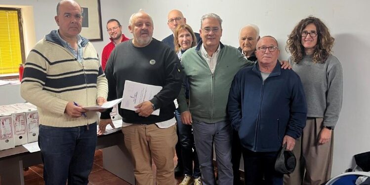 Agricultura culmina la concentración parcelaria en Congostrina y entrega los nuevos títulos de propiedad