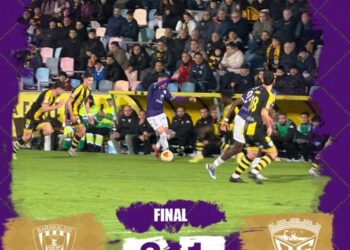 Derrota del Deportivo Guadalajara en Lasesarre ante el Barakaldo CF en el debut de Juanvi Peinado