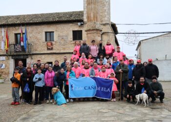 Fuentenovilla camina unida contra la ELA en su X Marcha Solidaria