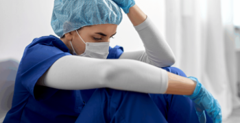 Sanidad tramita cerca de 50 expedientes por agresiones a profesionales sanitarios en Castilla-La Mancha