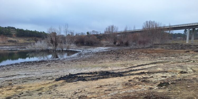 Asociación de Municipios Ribereños alerta por trasvase Tajo-Segura y sequía en Entrepeñas y Buendía