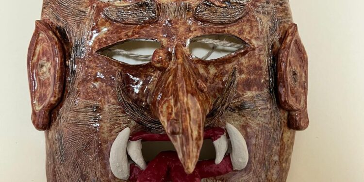 Guadalajara impulsa la tradición de las botargas con talleres familiares y una exposición en el Palacio de la Cotilla