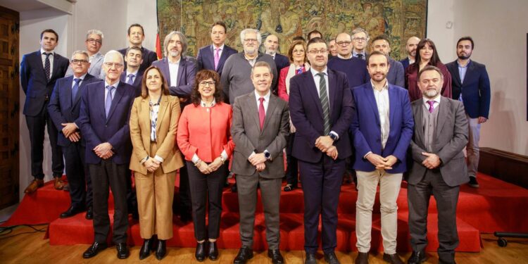 Castilla-La Mancha lanza un plan histórico de 1.300 millones para revolucionar la I+D+i y atraer talento investigador