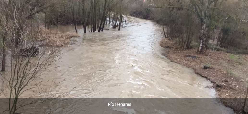 Vientos fuertes y desembalses en Espinosa de Henares: cierre de parques y zonas deportivas