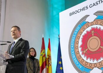 Emiliano García-Page anuncia en Cogolludo deducciones fiscales históricas para facilitar el acceso a la vivienda en Castilla-La Mancha