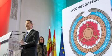 Emiliano García-Page anuncia en Cogolludo deducciones fiscales históricas para facilitar el acceso a la vivienda en Castilla-La Mancha