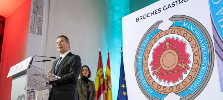 Emiliano García-Page anuncia en Cogolludo deducciones fiscales históricas para facilitar el acceso a la vivienda en Castilla-La Mancha