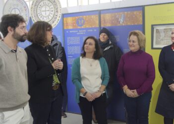 Alovera inaugura la exposición sobre la cancillería de Alfonso X en la Biblioteca