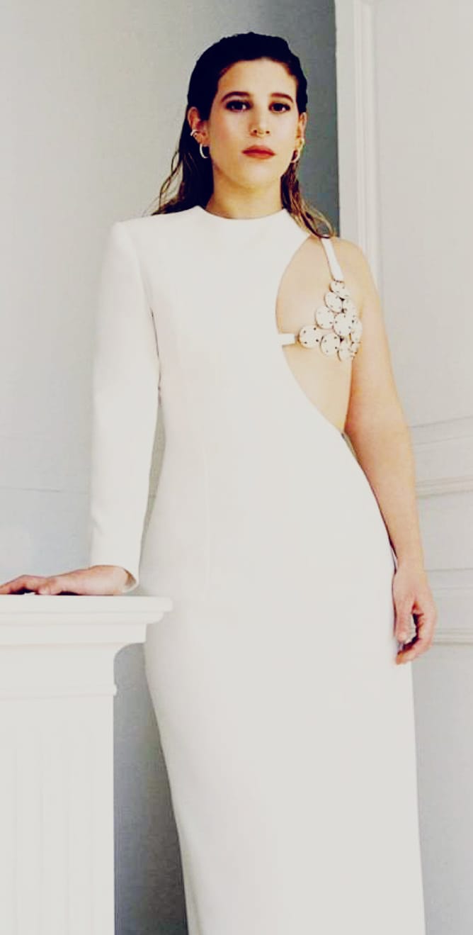 El marchamalero JCPajares luce dos de sus vestidos en la 'Alfombra de los Goyas 2023