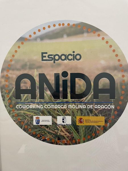 Molina de Aragón, espacio coworking en el antiguo salón de actos de Caja Guadalajara