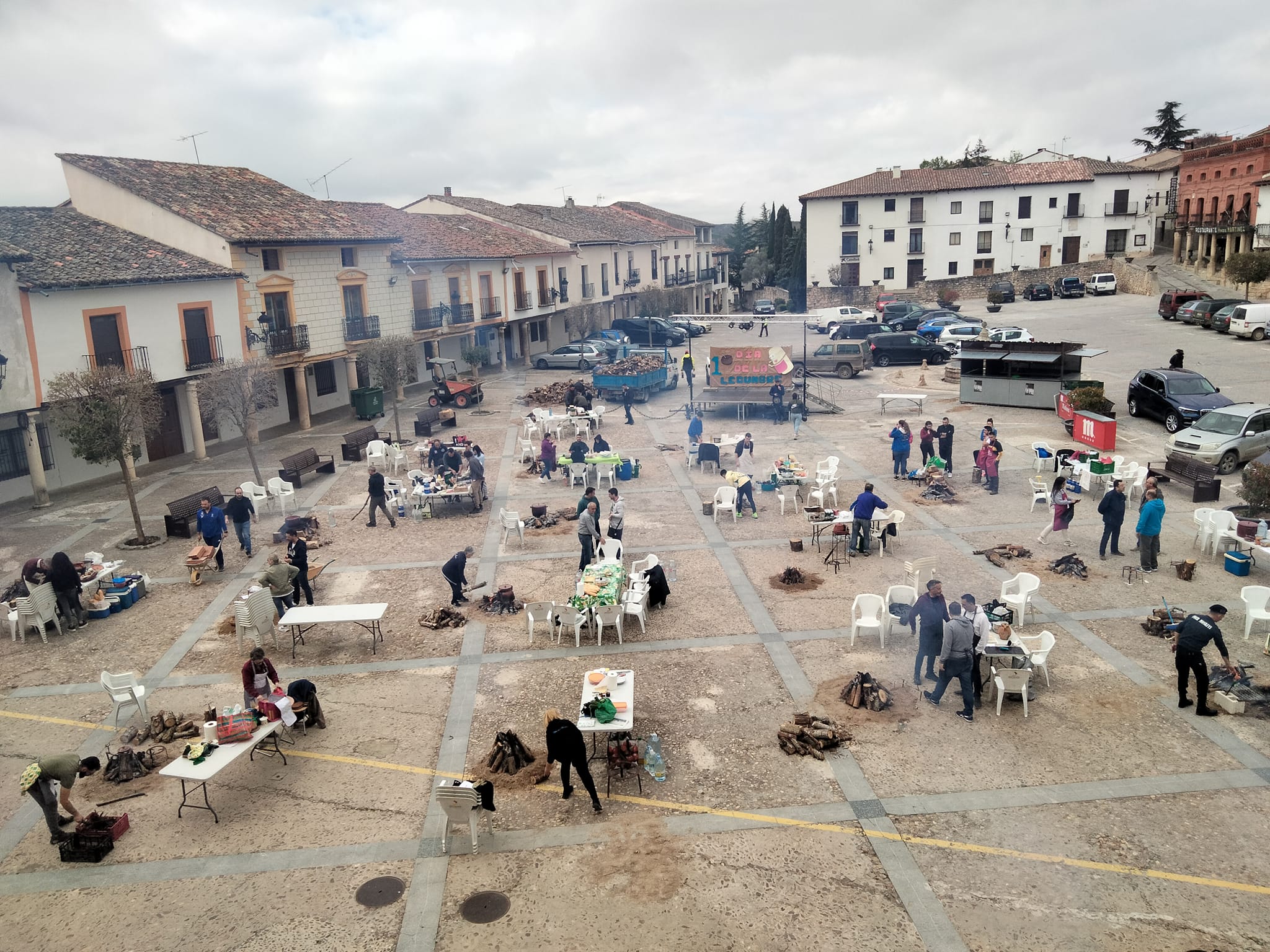 Gran éxito del I Día de la Legumbre de Cogolludo: 26 guisos cocinados en un concurso lleno de originalidad