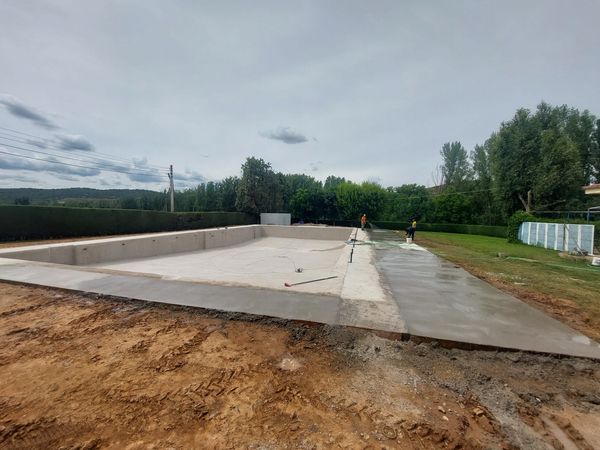 Reapertura de la piscina municipal de Espinosa de Henares con mejoras y acceso gratuito para los vecinos