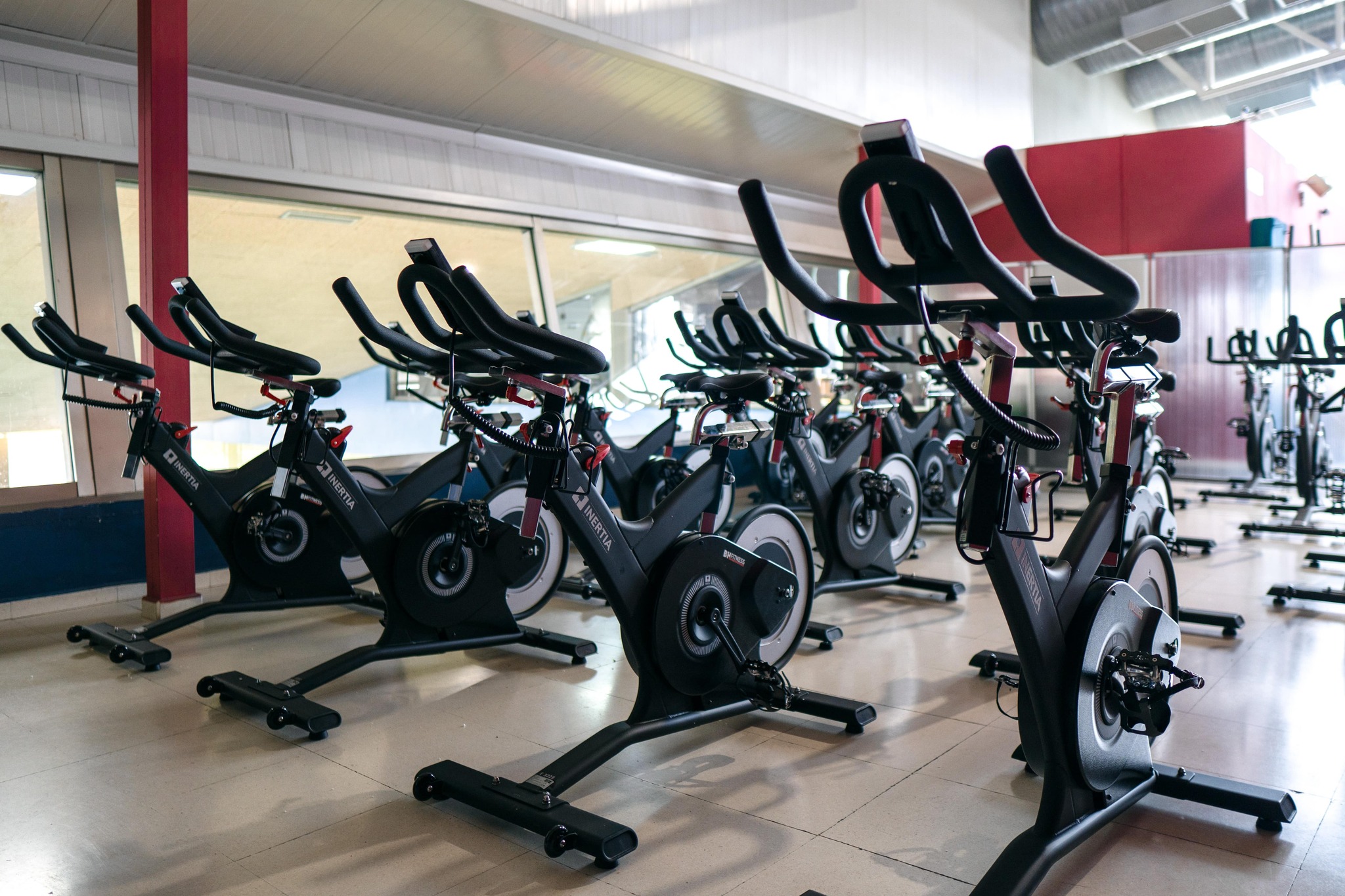 Renovación del Gimnasio en Marchamalo: Conectividad y Modernización para Entrenamientos Personalizados