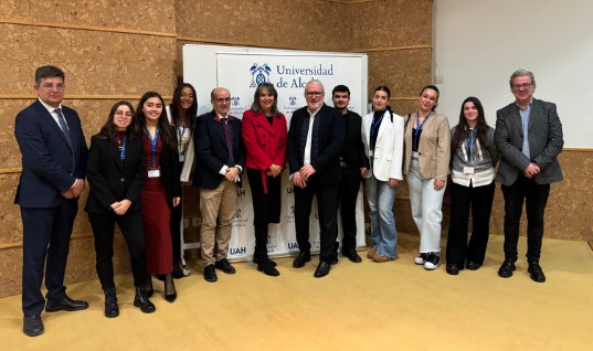 Comisión Organizadora de SEMTUR UAH 2024 junto a Javier Criado, José María López, CarmeloGarcía, Luis Felipe Rivera y Eva Senra.