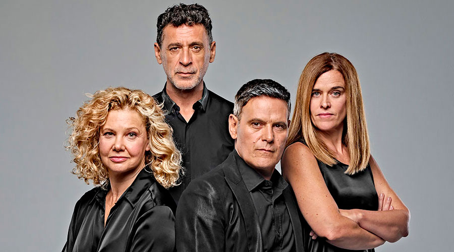 Los cuernos de Don Friolera en Alcalá de Henares: Teatro de Valle-Inclán en el Salón Cervantes