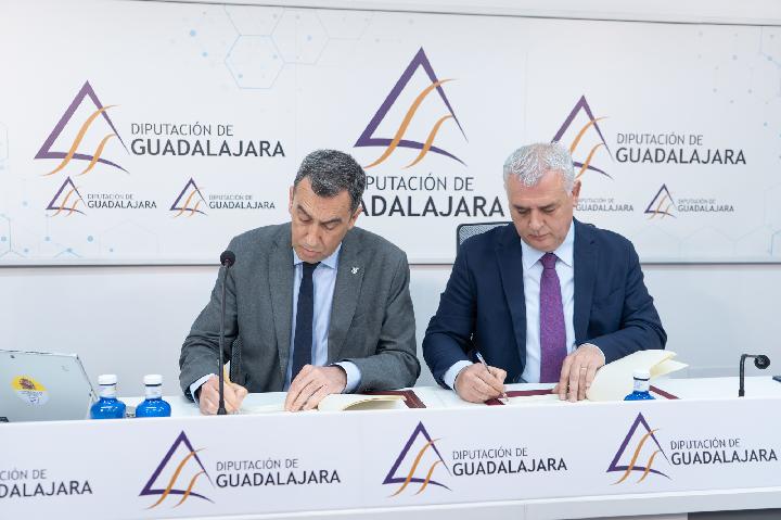 Un acuerdo estratégico para proteger los cauces públicos de la provincia