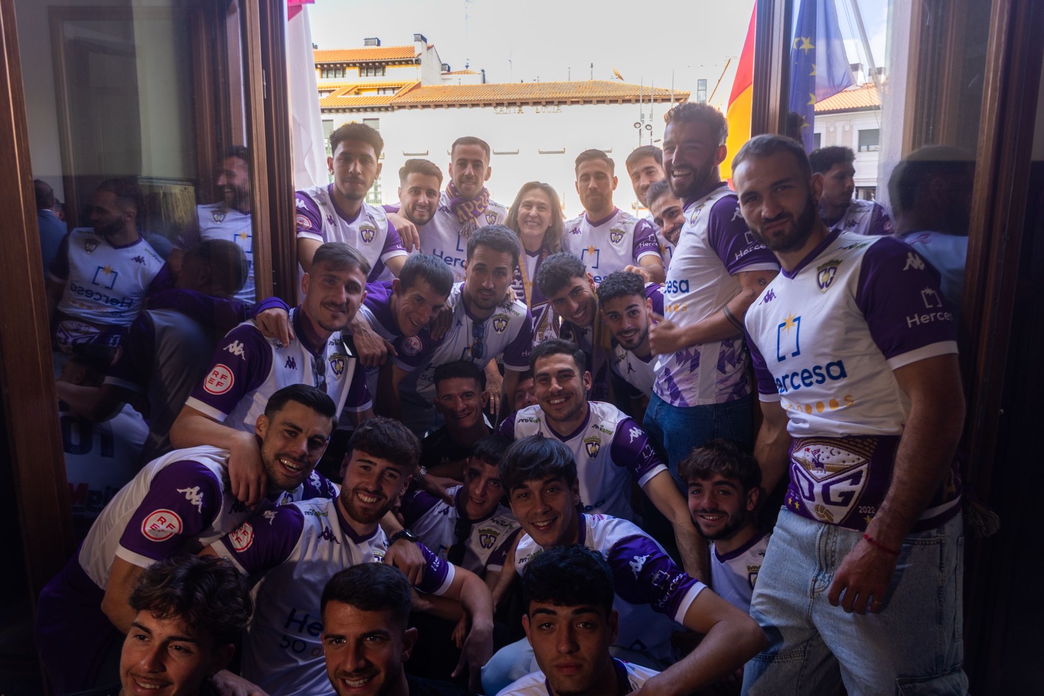 Celebración del ascenso del Deportivo Guadalajara: la ciudad se tiñe de morado y blanco