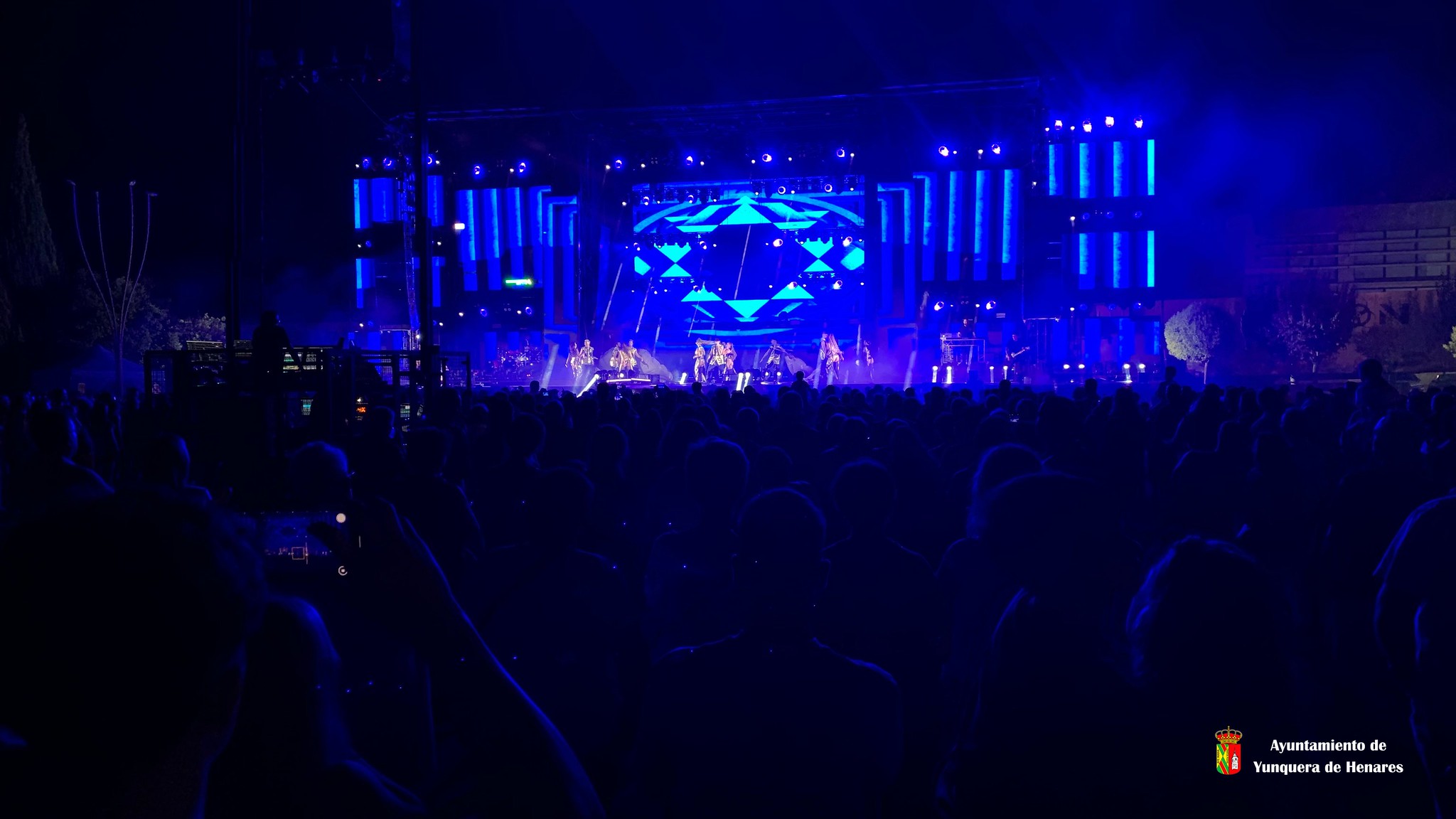 La Misión deslumbra en Yunquera con el espectáculo musical más potente de las fiestas populares 2025