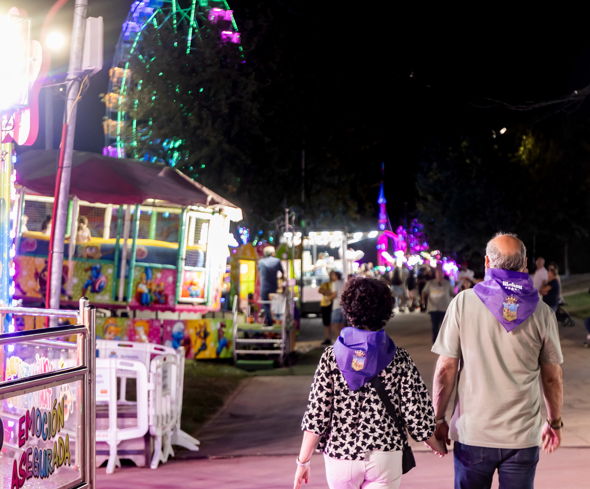 Ferias y Fiestas de Guadalajara 2025: encendido de luces, atracciones y pañuelos morados