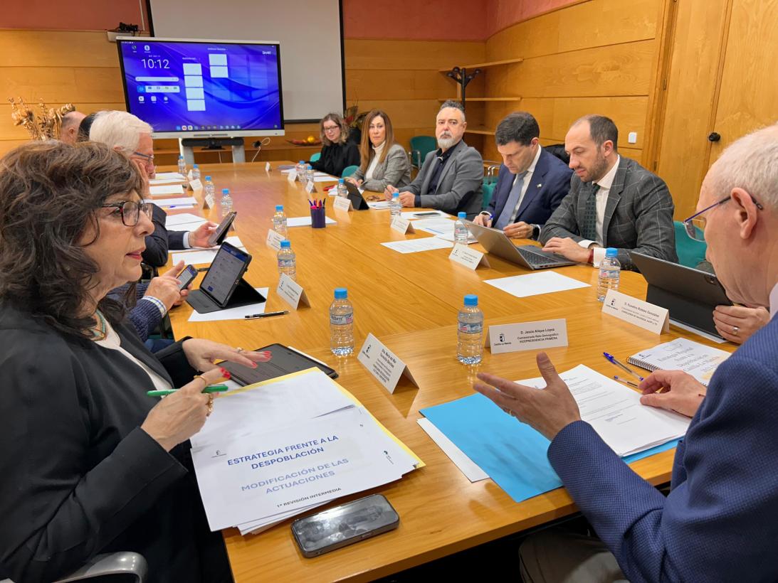 Estrategia Regional Contra la Despoblación en Castilla-La Mancha: ¿Avances Reales o Promesas Vacías?